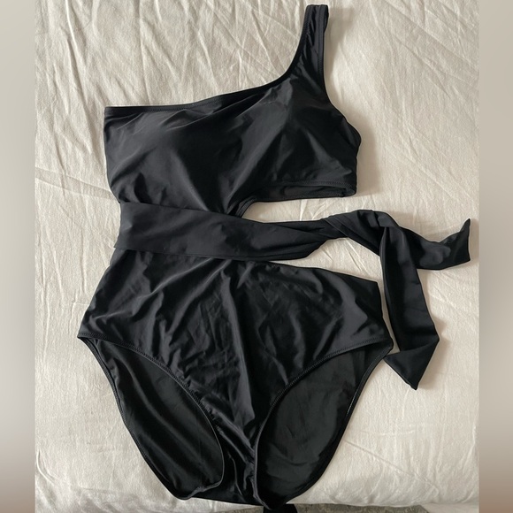 Aerie Asymetrical One Piece Wrap Swimsuit - Picture 2 of 5